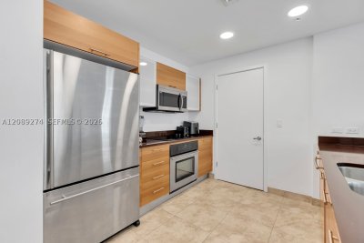 Alquiler de apartamento en Midtown Miami 4 H1510
