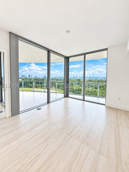 Comprar apartamento no One Park Tower by Turnberry 1111