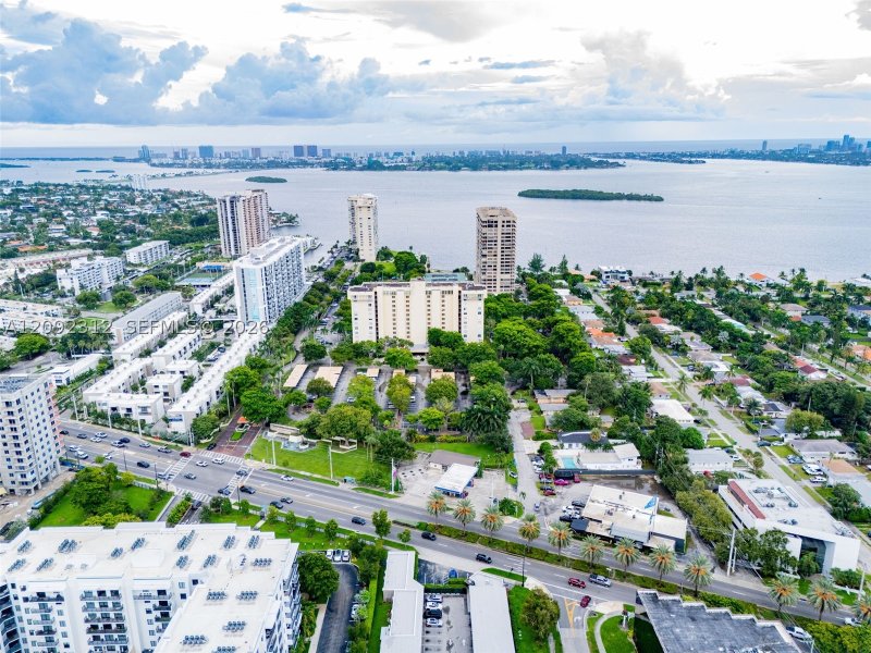 Condo for sale at Apeiron at the Jockey Club 6B
