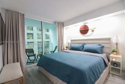 The Club At Brickell Bay Apt #2016