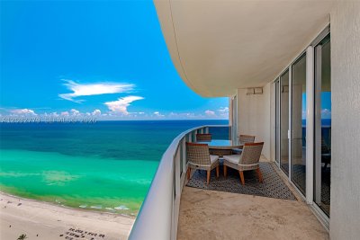 Ocean Three Apt #3402