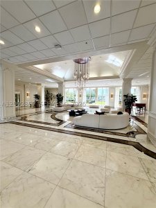Aluguel de apartamento no 5600 Collins 6J