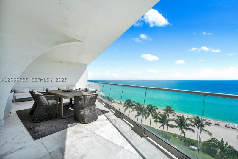 Comprar apartamento en Jade Signature 803
