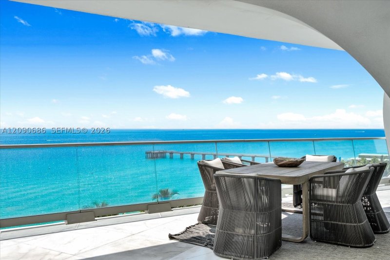 Comprar apartamento en Jade Signature 803