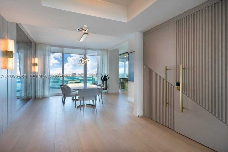 Condo for sale at Portofino Tower 4206