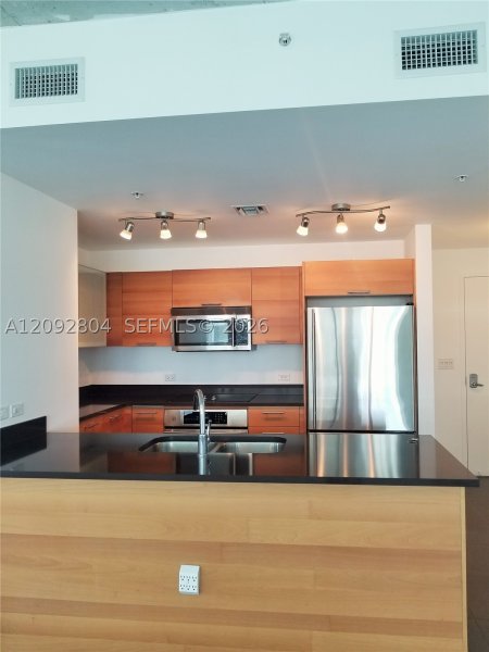 Apartment for rent at Midtown Miami 4 H1515