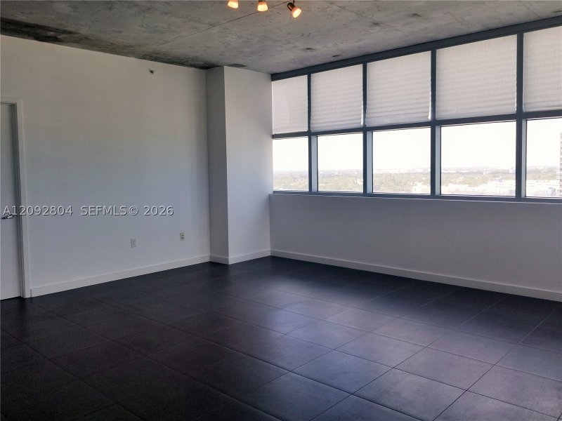 Apartment for rent at Midtown Miami 4 H1515