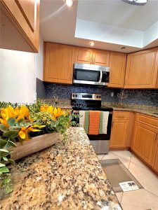Aluguel de apartamento no Arlen House 701