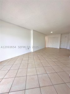 Aluguel de apartamento no Arlen House 701