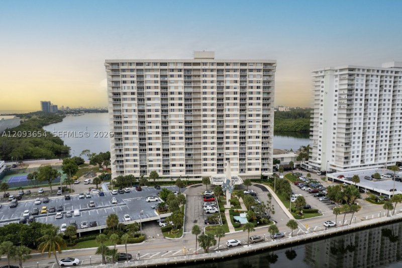 Property photo # 4