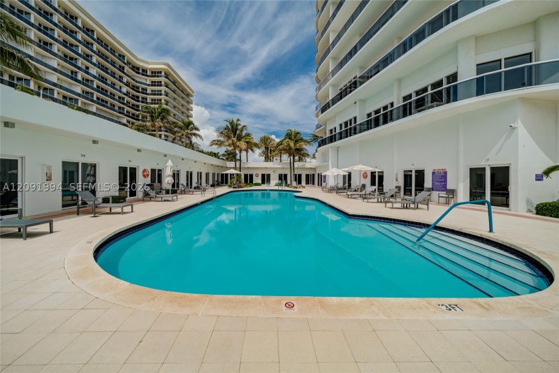 Apartment for rent at Majestic Tower 507