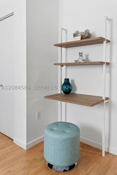 Comprar apartamento no Marina Bay Club 308
