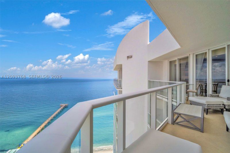 Comprar apartamento no Oceania 3 OS35C