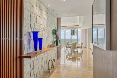 Comprar apartamento no St Regis Bal Harbour South 2601
