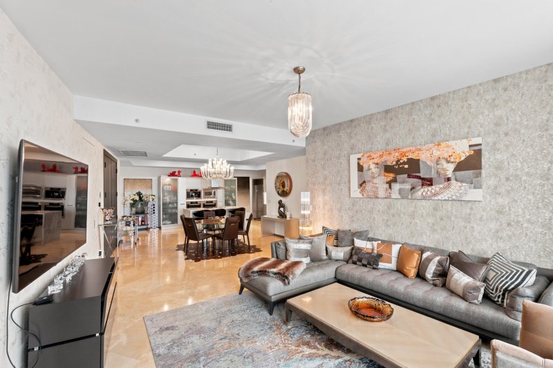 Comprar apartamento no Trump Royale 3704