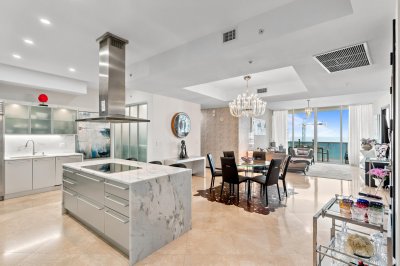 Comprar apartamento no Trump Royale 3704