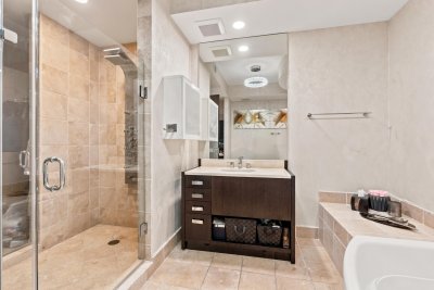 Comprar apartamento no Trump Royale 3704