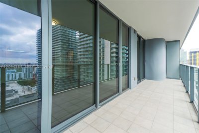 Comprar apartamento no Brickell Flatiron 2304
