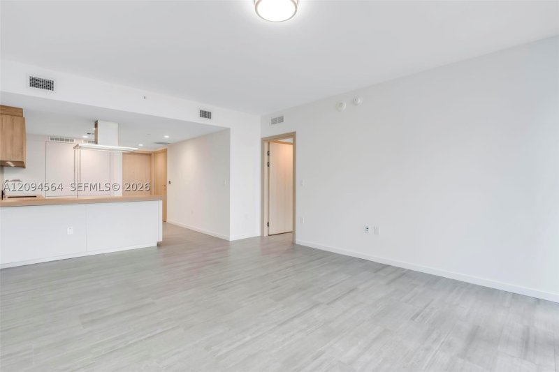Condo for sale at Brickell Flatiron 2304