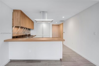 Comprar apartamento no Brickell Flatiron 2304