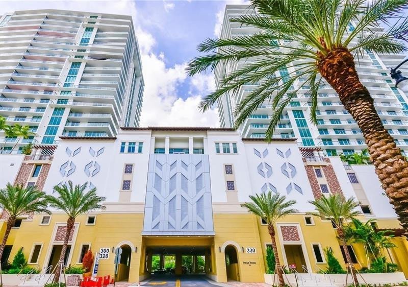 Comprar apartamento en Parque Towers at St. Tropez 803