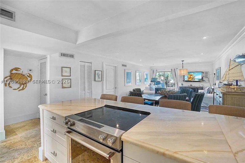 Property photo # 8