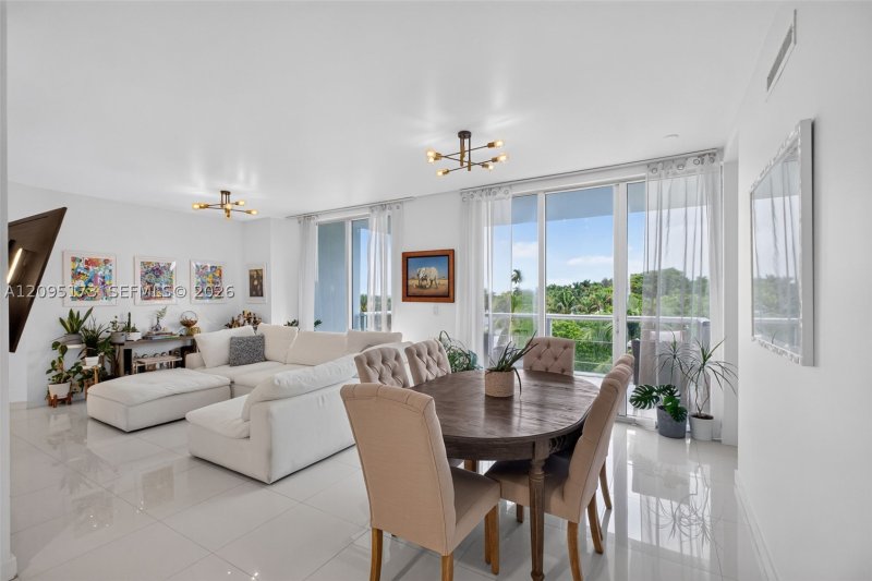 Apartment for rent at Ios on the Bay 412
