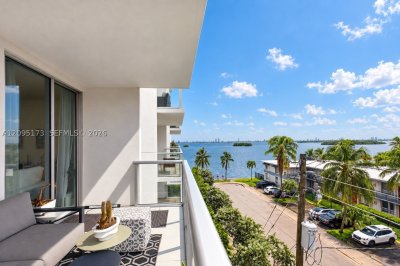 Aluguel de apartamento no Ios on the Bay 412