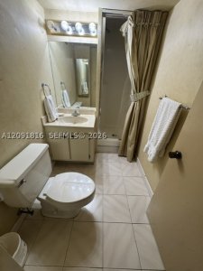 Aluguel de apartamento no Brickell Place B1010