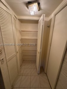 Aluguel de apartamento no Brickell Place B1010