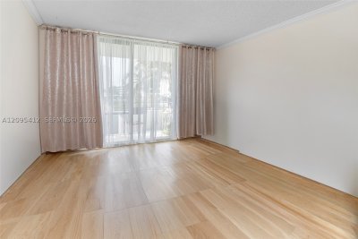 Aluguel de apartamento no Olympus Towers 420