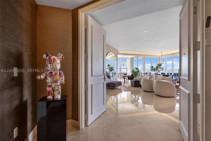 Condo for sale at Bellini Bal Harbour 1604