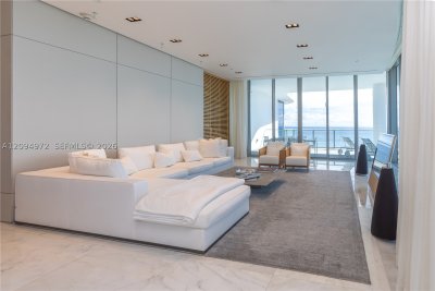 Comprar apartamento en Chateau Beach Residences 1602