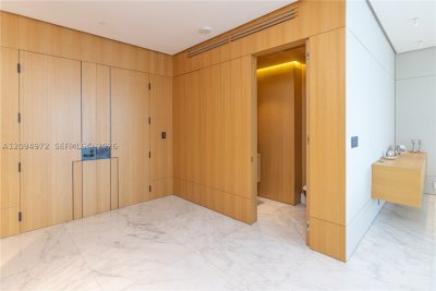 Comprar apartamento en Chateau Beach Residences 1602