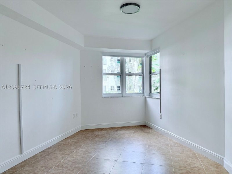 Comprar apartamento en Turnberry Village South 216