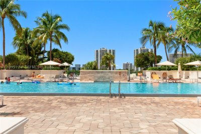 Turnberry Village South Apt #216