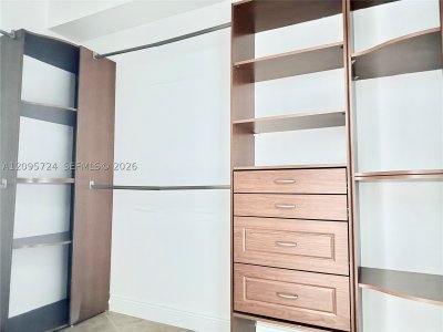 Comprar apartamento en Turnberry Village South 216