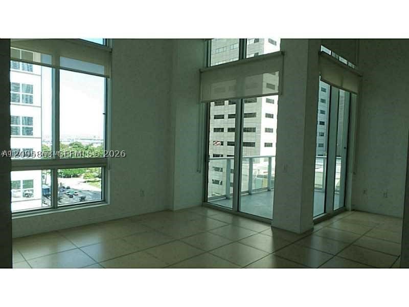 Alquiler de apartamento en Aston Martin Residences Loft 1034