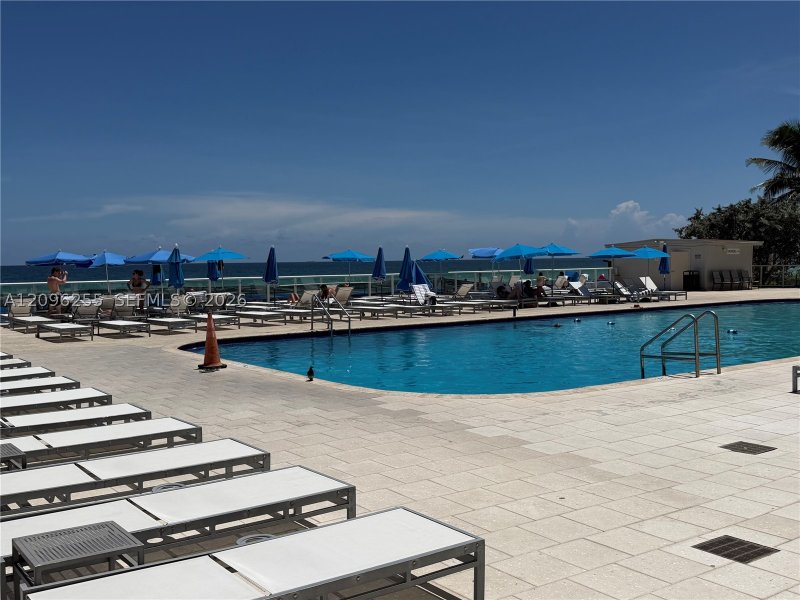 Comprar apartamento no Aventura Beach Club 230
