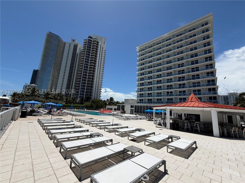 Comprar apartamento no Aventura Beach Club 230