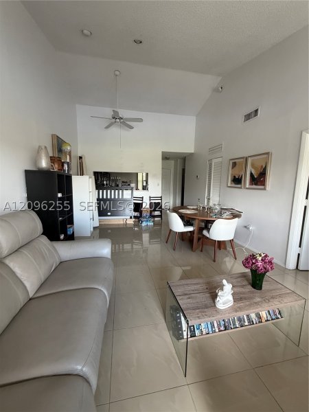 Comprar apartamento no Aventura Beach Club 230