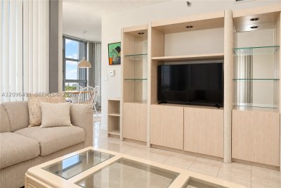 Comprar apartamento en Mystic Pointe 400 1503