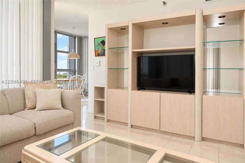 Condo for sale at Mystic Pointe 400 1503