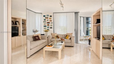 Comprar apartamento en Mystic Pointe 400 1503