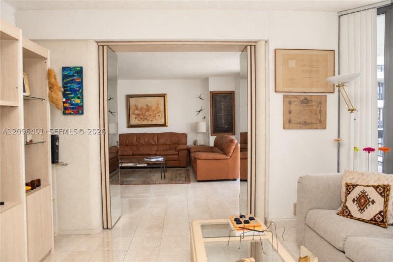 Condo for sale at Mystic Pointe 400 1503