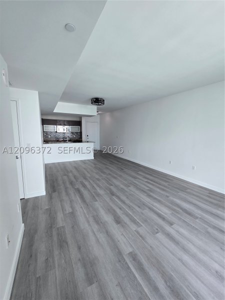 Aluguel de apartamento no The Plaza Tower I 3300