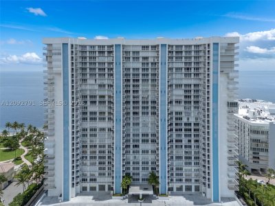 Casa Del Mar Apt #20E
