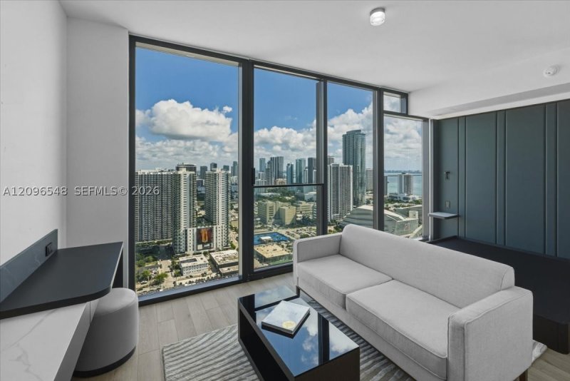 Comprar apartamento no E11EVEN Hotel & Residences 3505