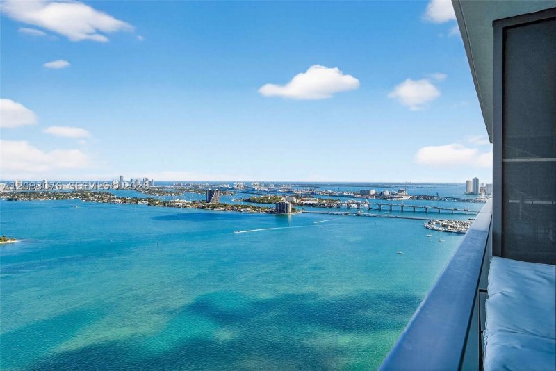 Comprar apartamento no Aria Reserve Miami 2201