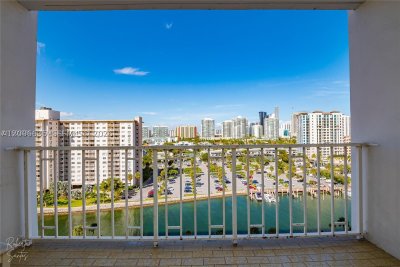Aluguel de apartamento no Arlen House 1227